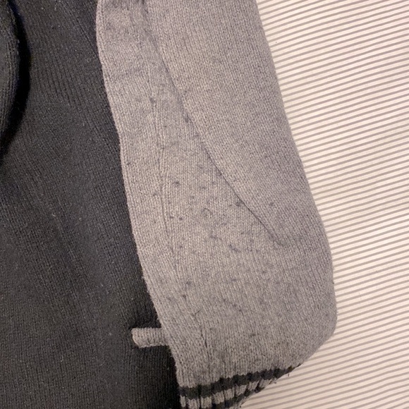 GAP varsity cardigan sz S - Picture 7 of 7